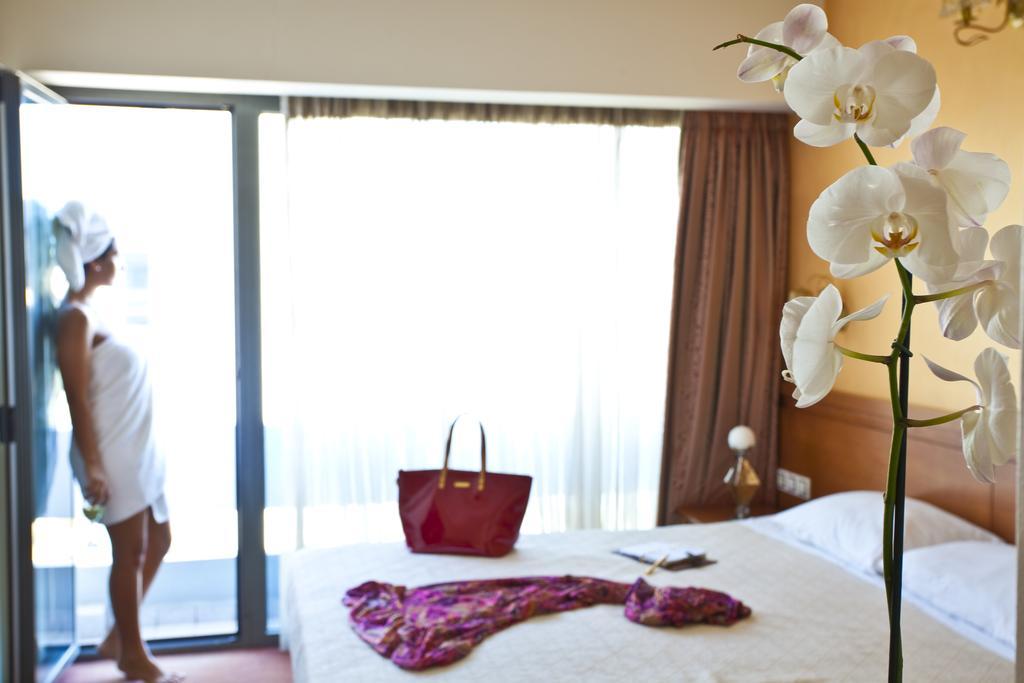 Crystal City Hotel Atenas Exterior foto